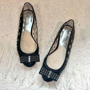 Michael Kors LARISSA Flats Black Leather Cut Out Sides Spikes Bows Dress Shoes 7